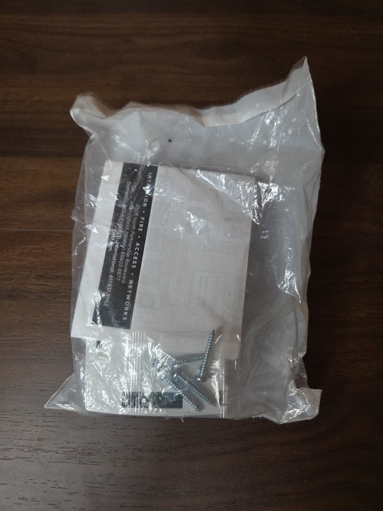 DMP 710 BUS SPLITTER MODULE New