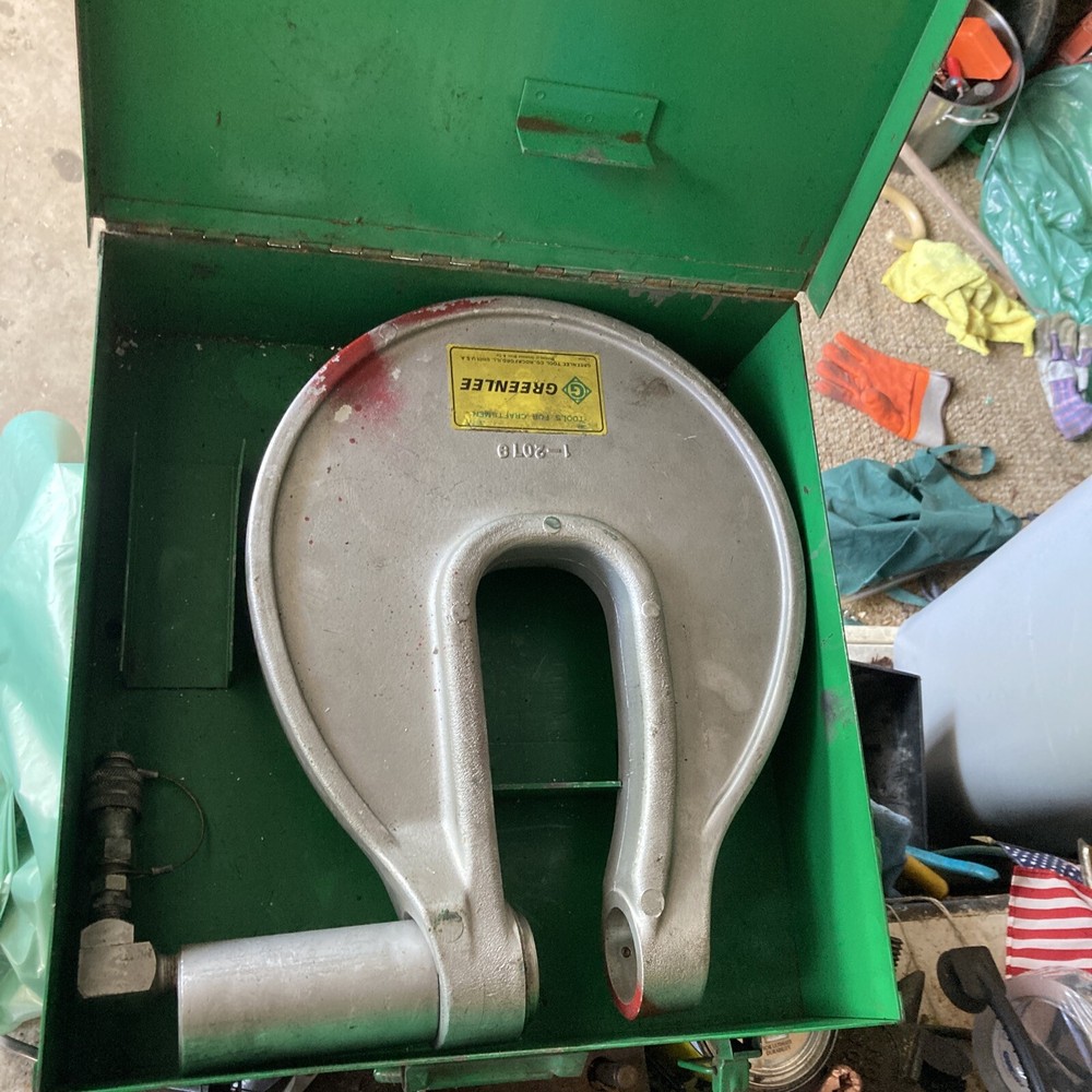 greenlee one- shot hydraulic knockout driver