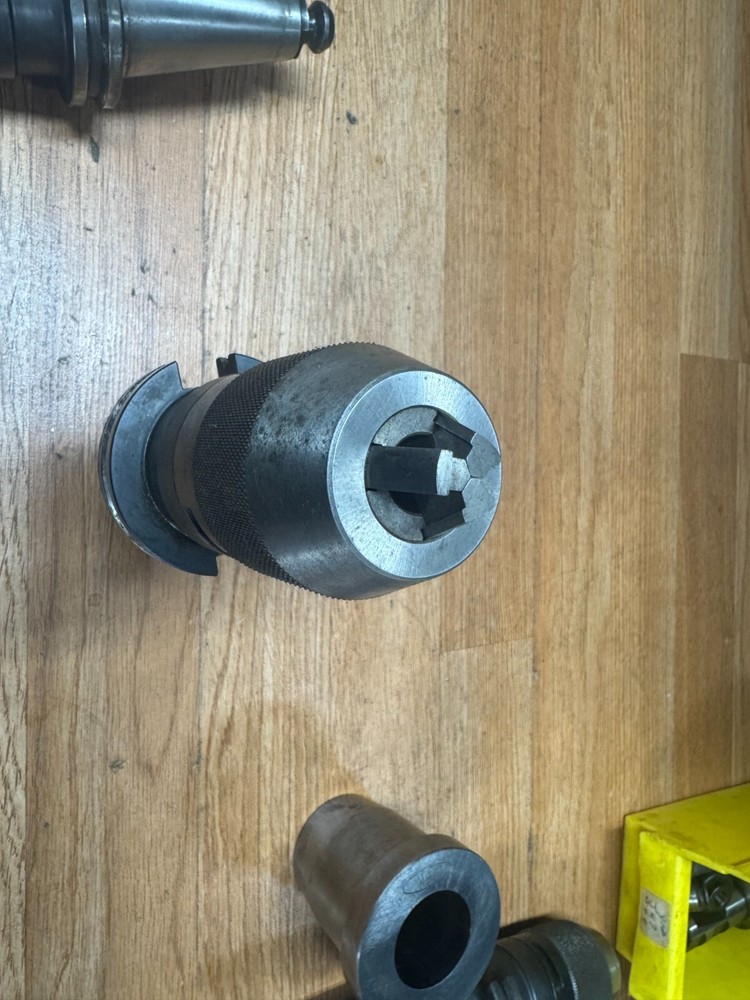 ALBRECHT KEYLESS DRILL CHUCK W. CAT40 INTRAGED SHANK