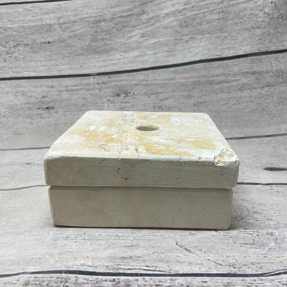 Unbranded Ceramic Casting Triangular Mold