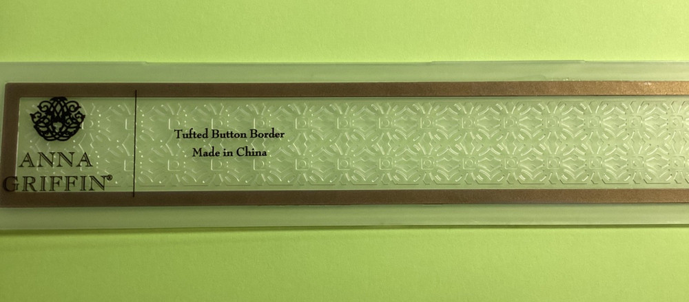 Anna Griffin Tufted Button Border Cut and Emboss Folder 12”