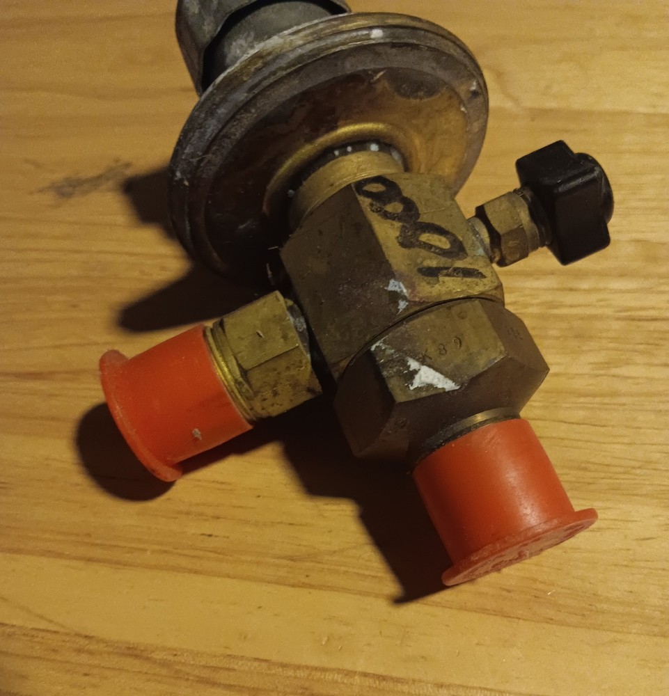 Eaton 235 Evaporator Pressure Regulating Valve