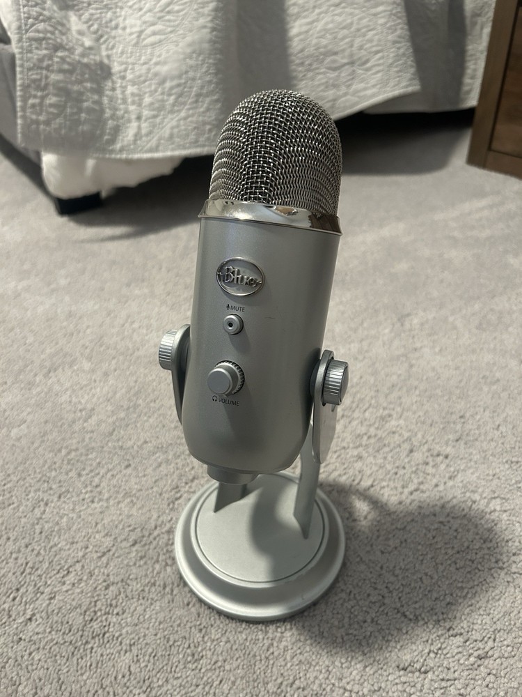 Blue Yeti Silver USB Microphone with Microphone Stand, No USB included