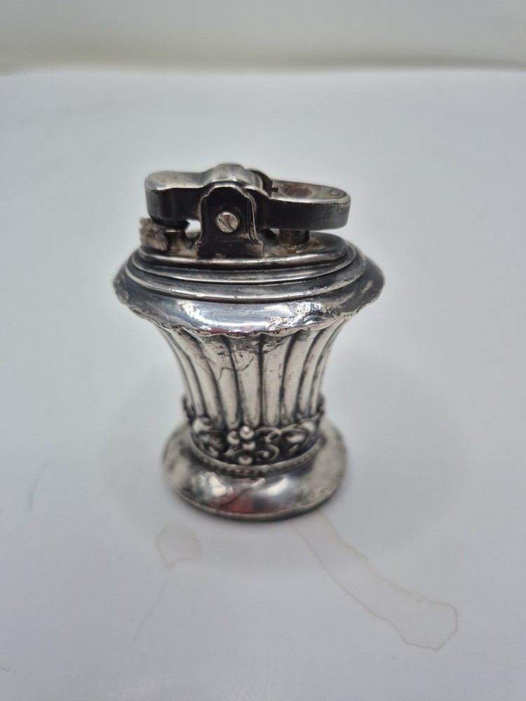 Vintage Ronson “Newport” Table Lighter Silver Plated