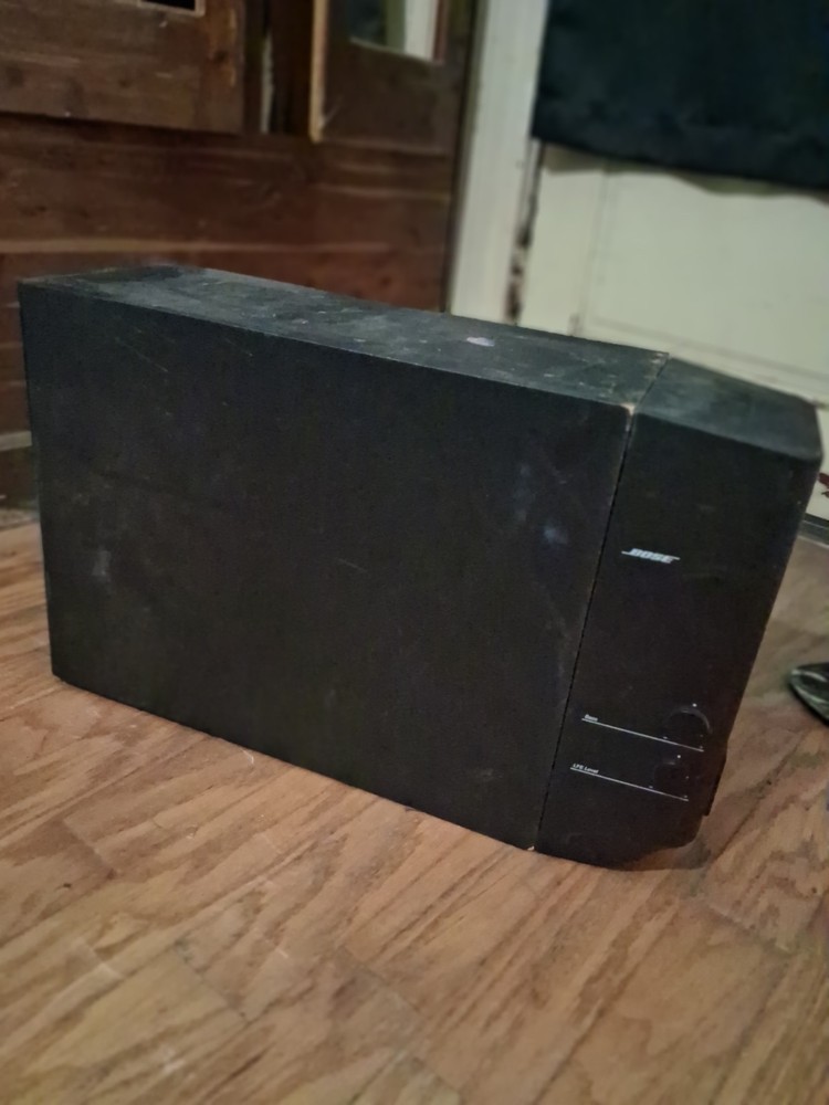 Bose Subwoofer Wired Black Rectangular RCA Input Plastic Home Speaker