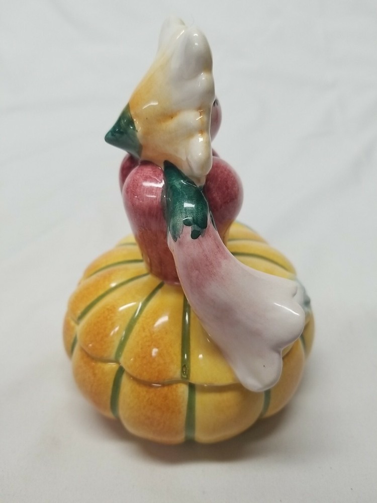 Neiman Marcus Anthropomorphic YELLOW SQUASH Vegetable People Ceramic Jar ITALY