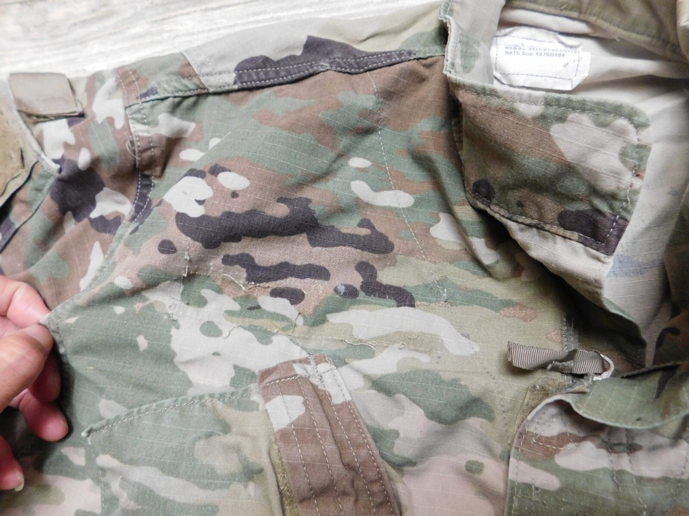 US ARMY OCP COAT SZ SMALL - SHORT