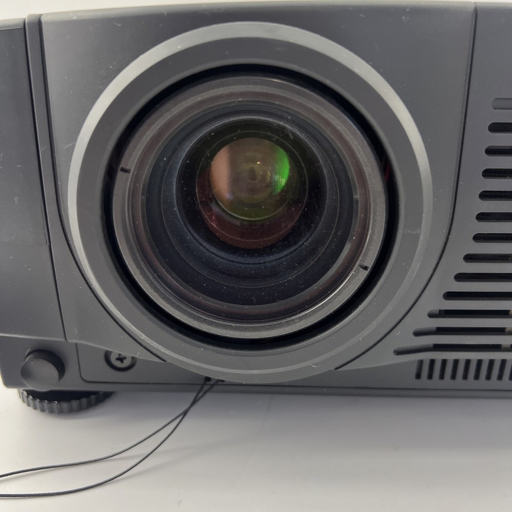 MITSUBISHI X300 LCD Projector User Manual, Cables Tested & Working