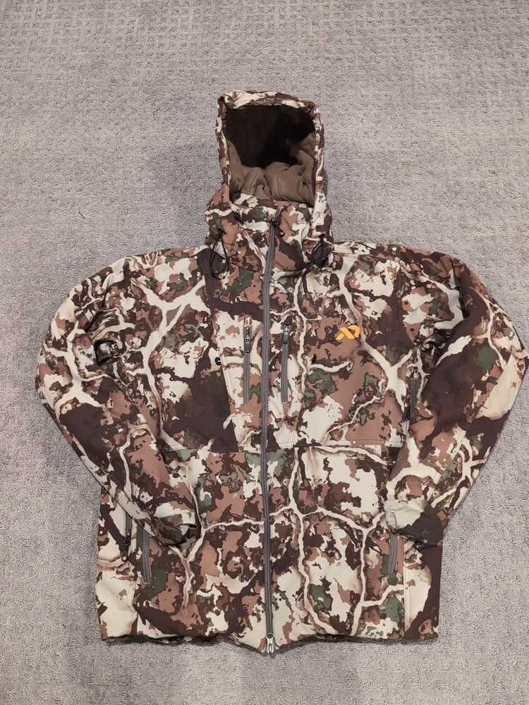 First Lite Solitude Jacket Fusion Medium Excellent! Free Shipping!!