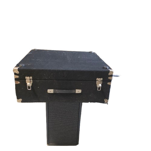 Peavey XR 700 C and Speaker Bundle - Amp Powers On - Untested