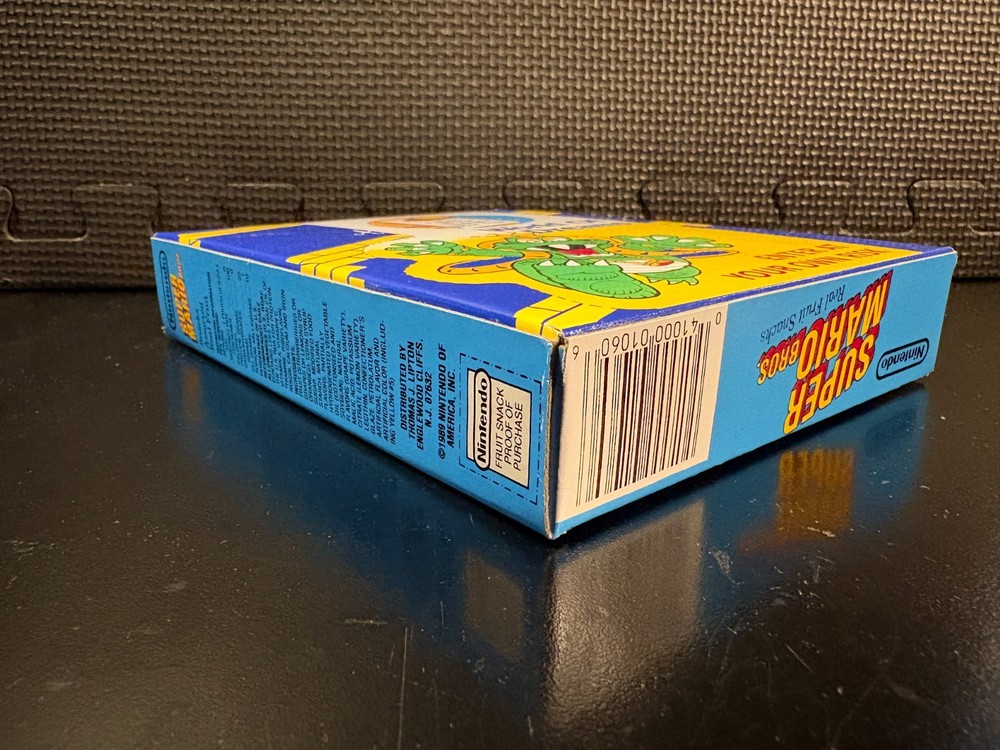 Super Mario Bros fruit snacks - Empty custom design display box