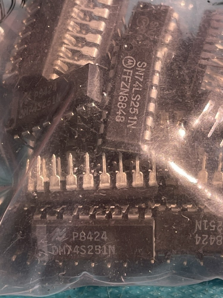 SN74LS251 (15 Pcs)national