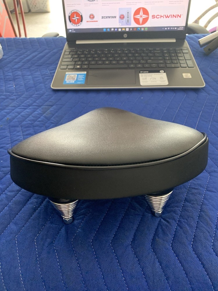 Classic Cruiser Bicycle Saddle / Seat