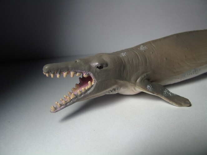 2017 NEW Collecta Dinosaur Toy / Figure Basilosaurus