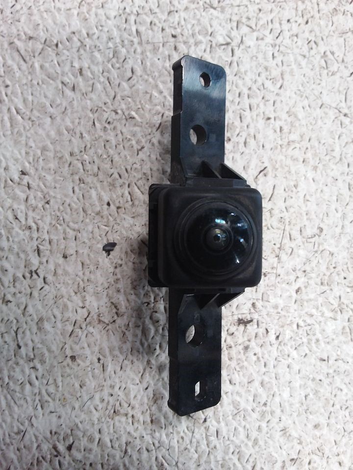 Camera/Projector Front View Camera Fits 15-20 MURANO 303632