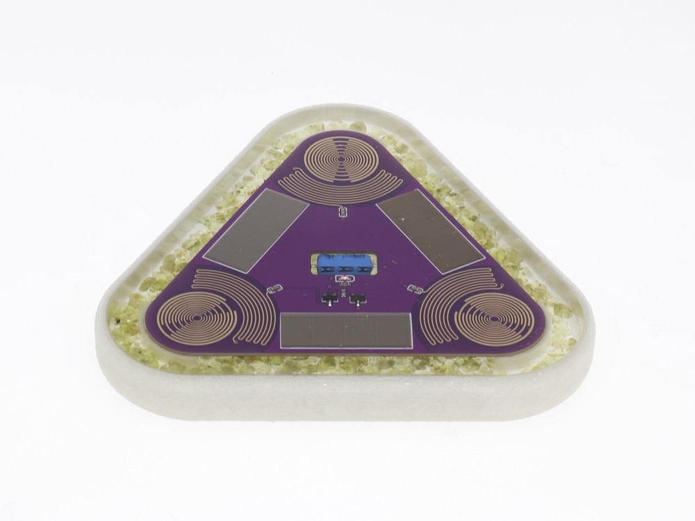 Solharmonix Peridot Energy triangular plate
