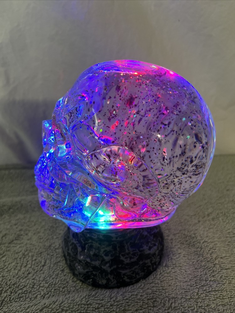 Halloween Crystal Skull LED Lighted Snow Globe. Automatic Glitter Shaking. S4
