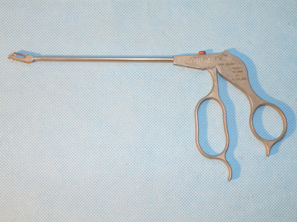 ARTHROTEK Arthroscopy suture punch forceps, model 9020732