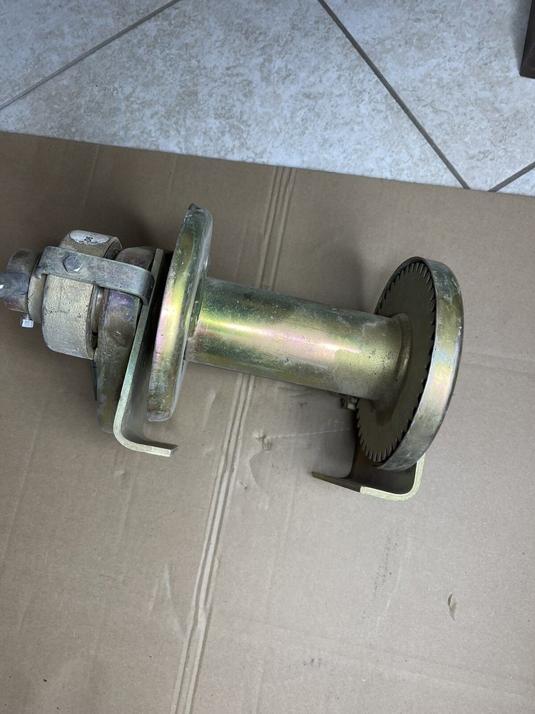 Thern Hand Winch Model 4411