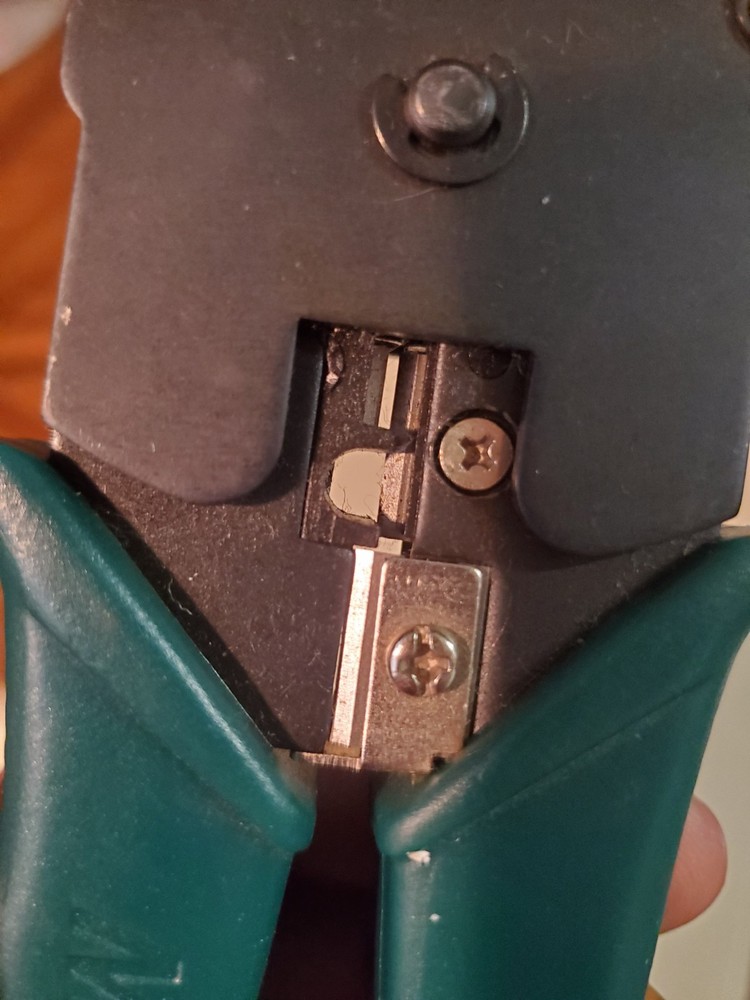 KS modern telephone crimping tool a2