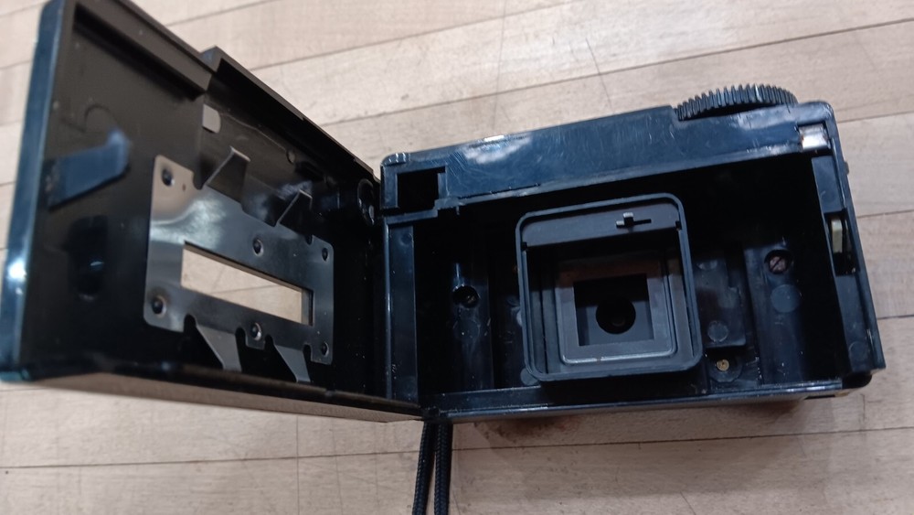 Vintage Magimatic Magicube X50 Camera (untested)