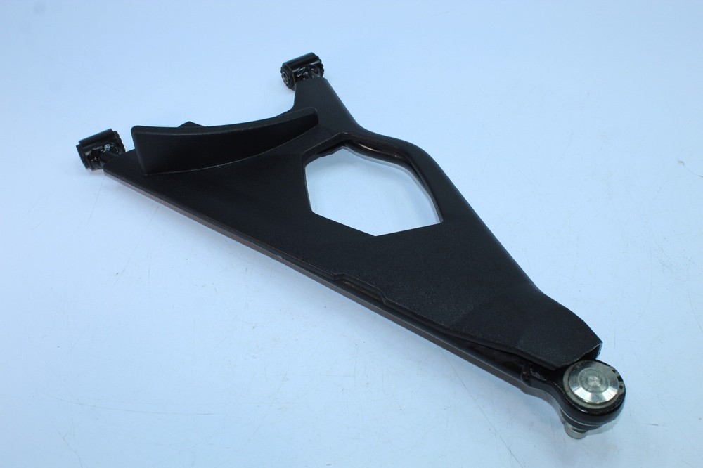2019-2023 CAN-AM SPYDER RT FRONT UPPER RIGHT ARM