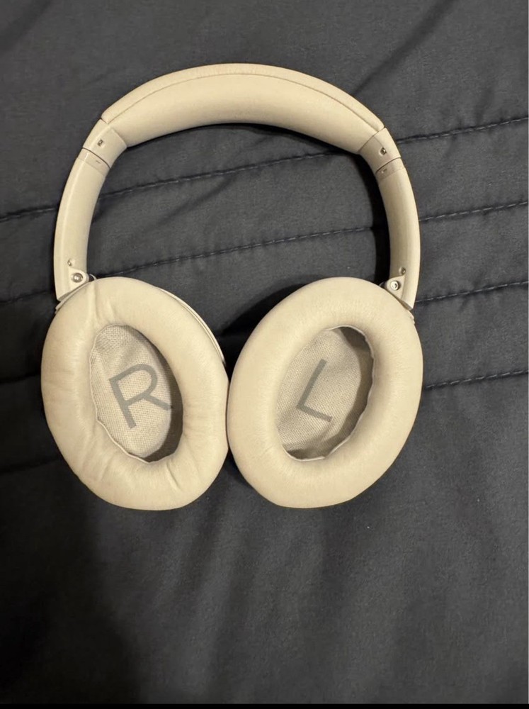 Bose Headset With Uflymike Aviation Harmony Pro.