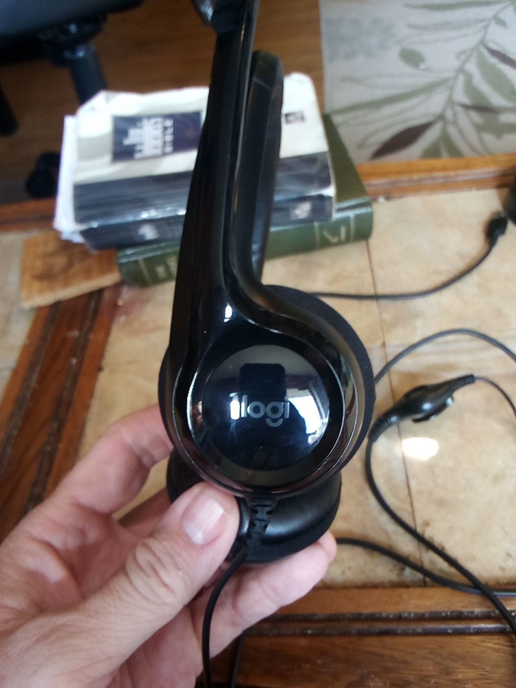 Logi Black USB Headset TESTED