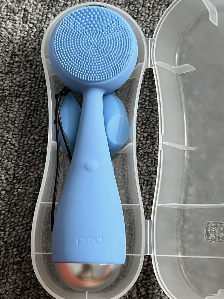 PMD Clean Acne Smart Facial Device with Blue Light Therapy
