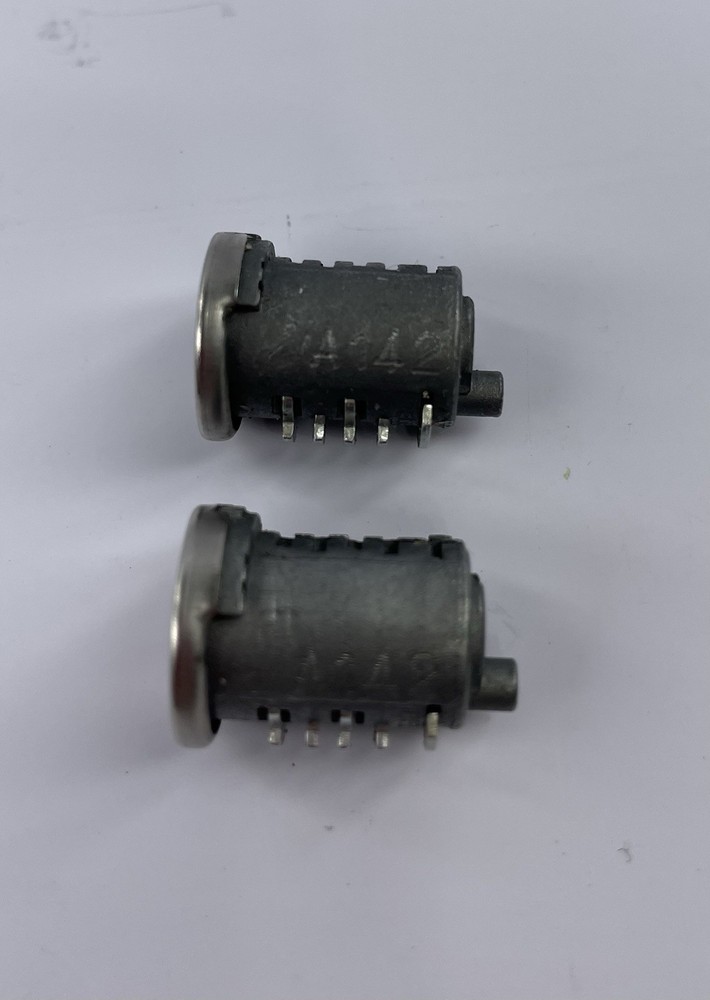 Yakima SKS Lock Core A142 Genuine Pair