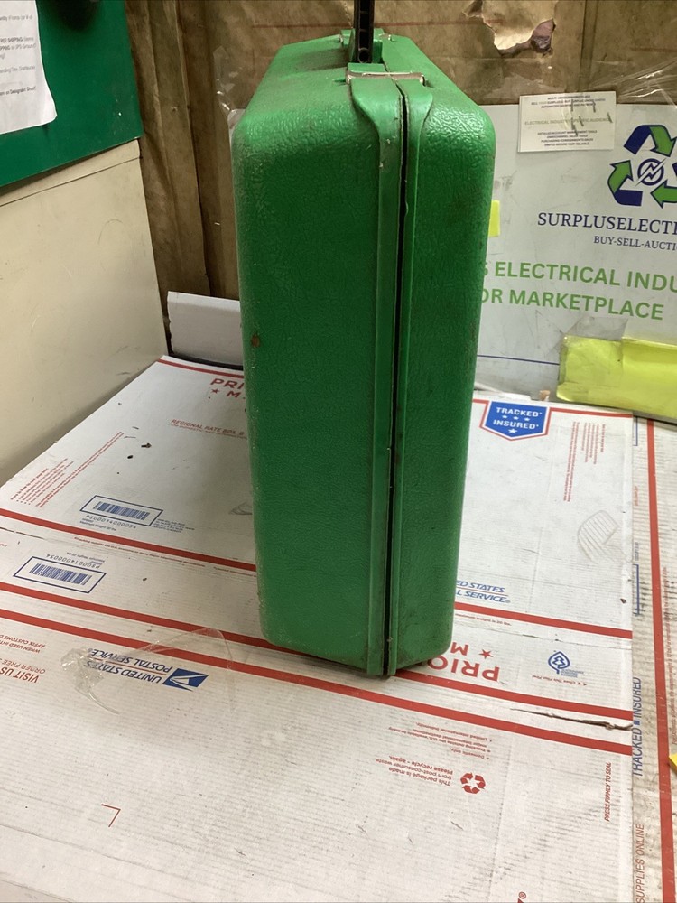 Empty Case GREENLEE 7306 1/2" - 2" HYDRUALIC KNOCKOUT SET *Case Only* ED4U