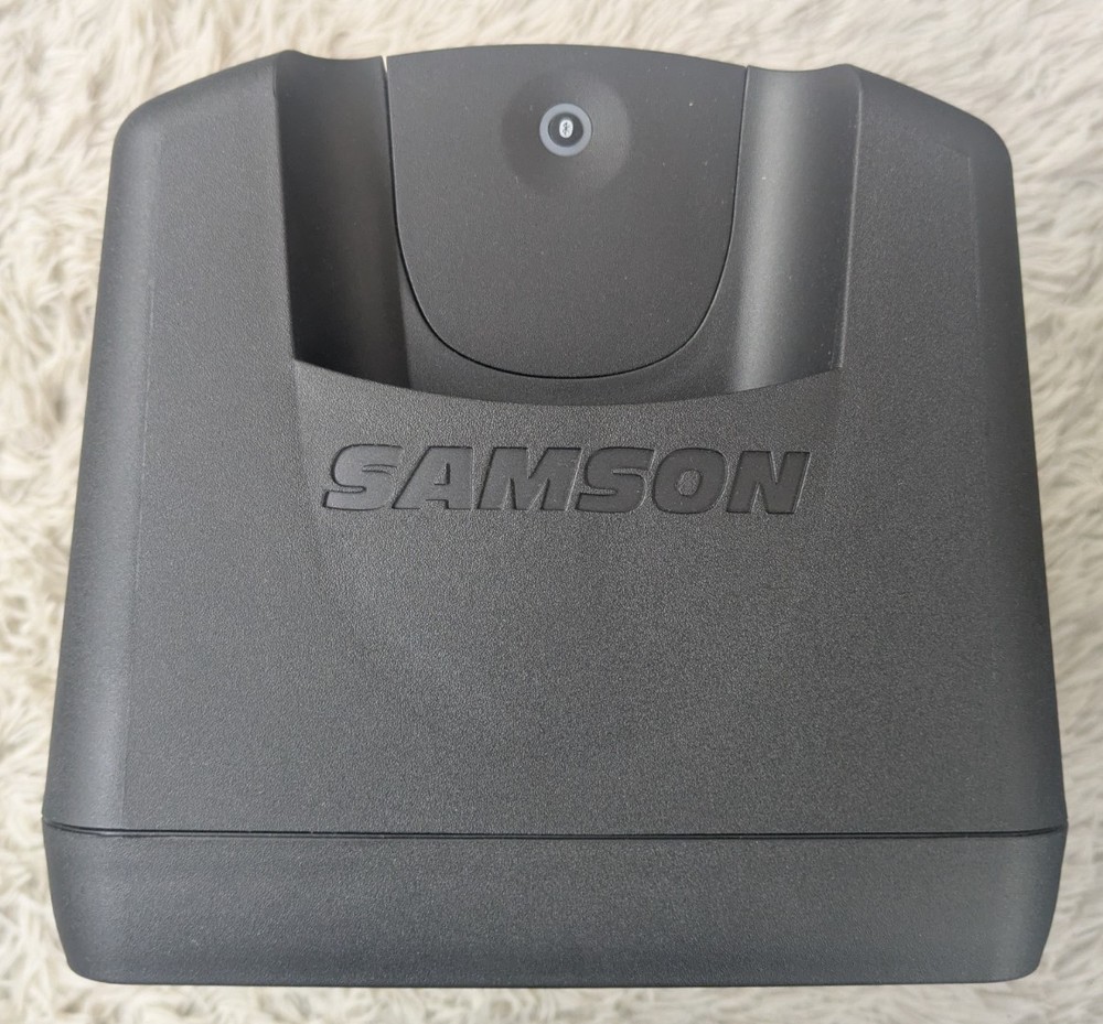 Samson Expedition XP106 Rechargeable Portable PA +Bluetooth, includes microphone
