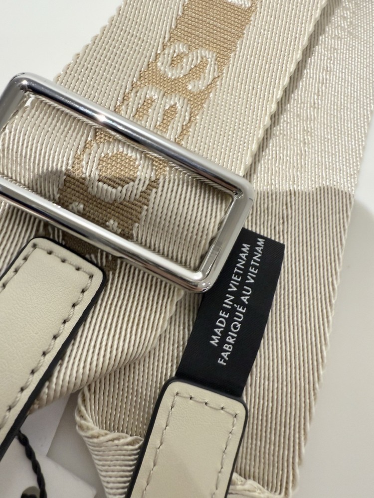 NWT Marc Jacobs Marshmallow Strap