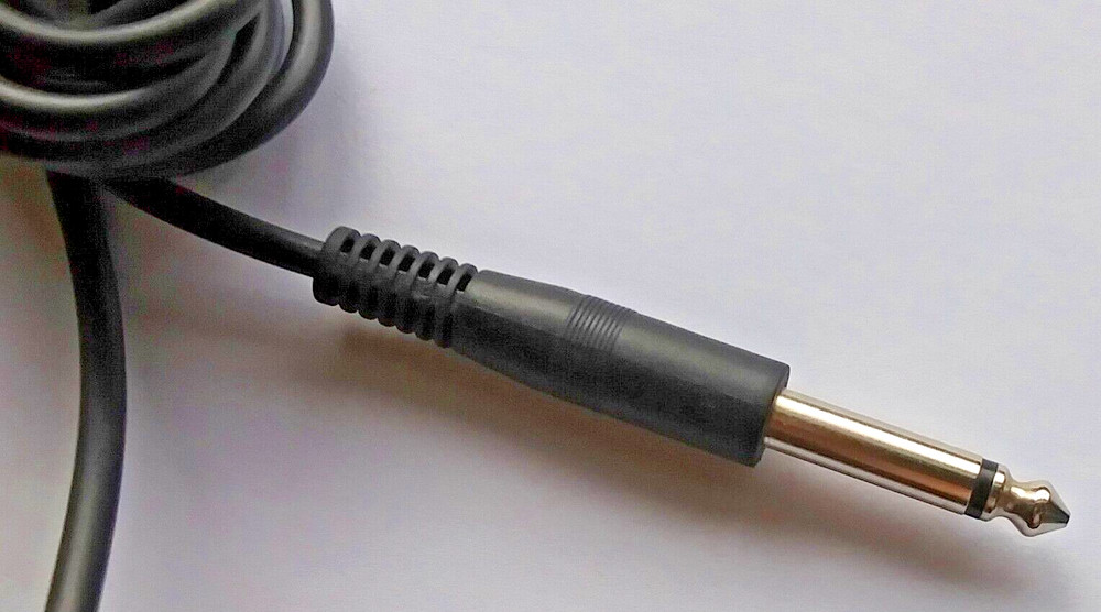 Dynamic Uni Directional 600 Ω Microphone for Voice, Sound Effects, Computers NEW