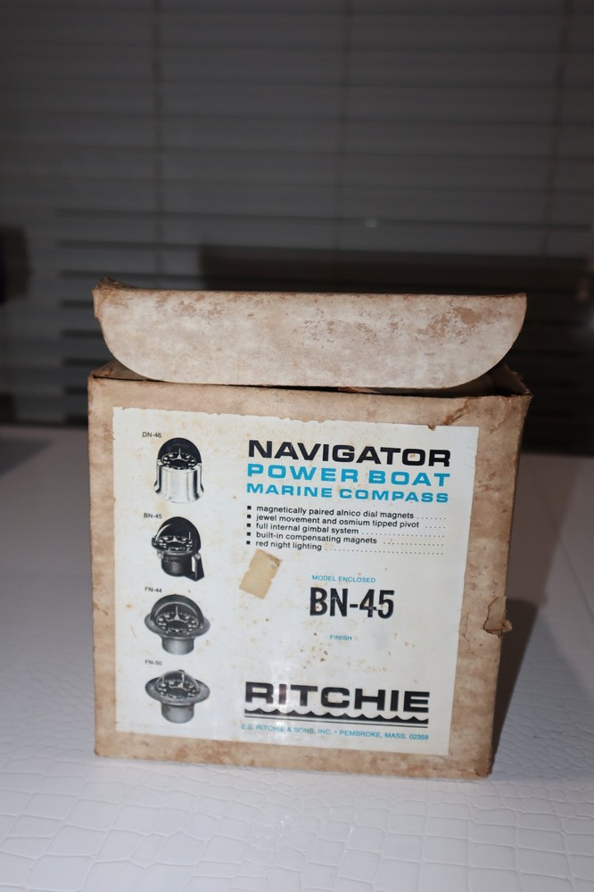 Ritchie Navigator Power Boat Marine Compass, model BN-45 ~ NEVER USED~