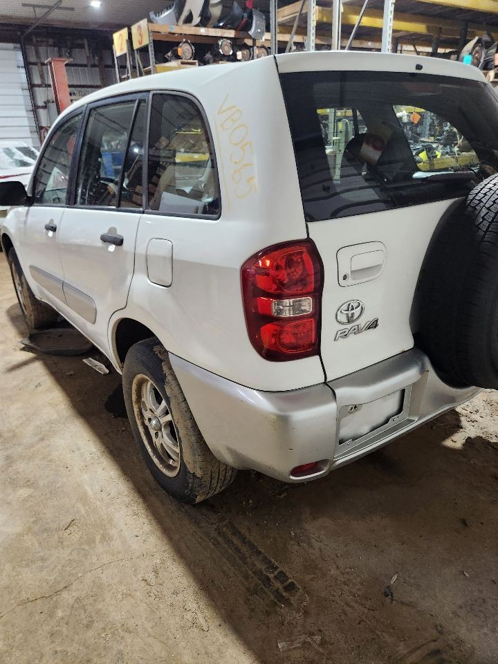 01-05 RAV4 Driver Front Left Door Glass