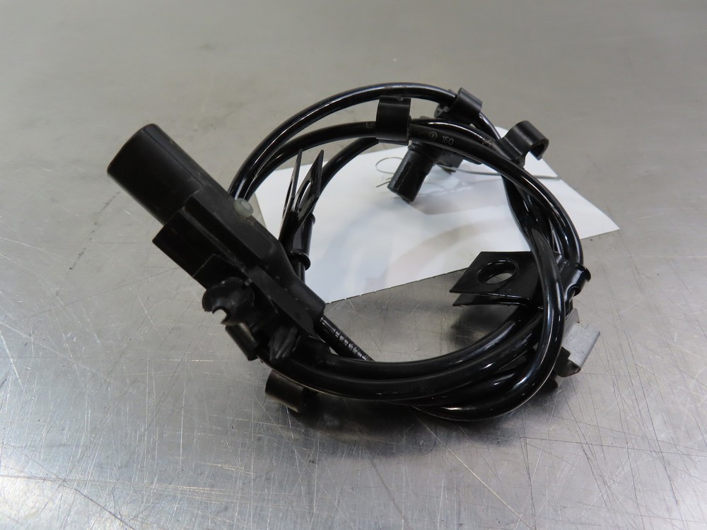 EB1438 2023 23 BMW C 400 GT FRONT ABS SENSOR SPEED