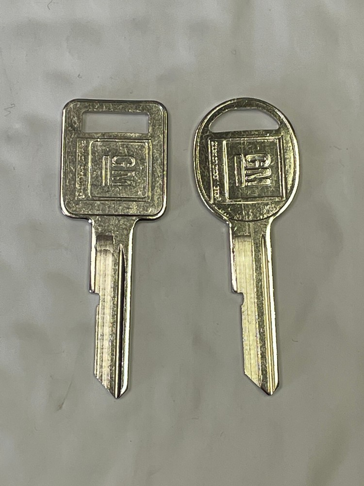 Original GM Logo Key Blank Set, E & H Keyways, OEM