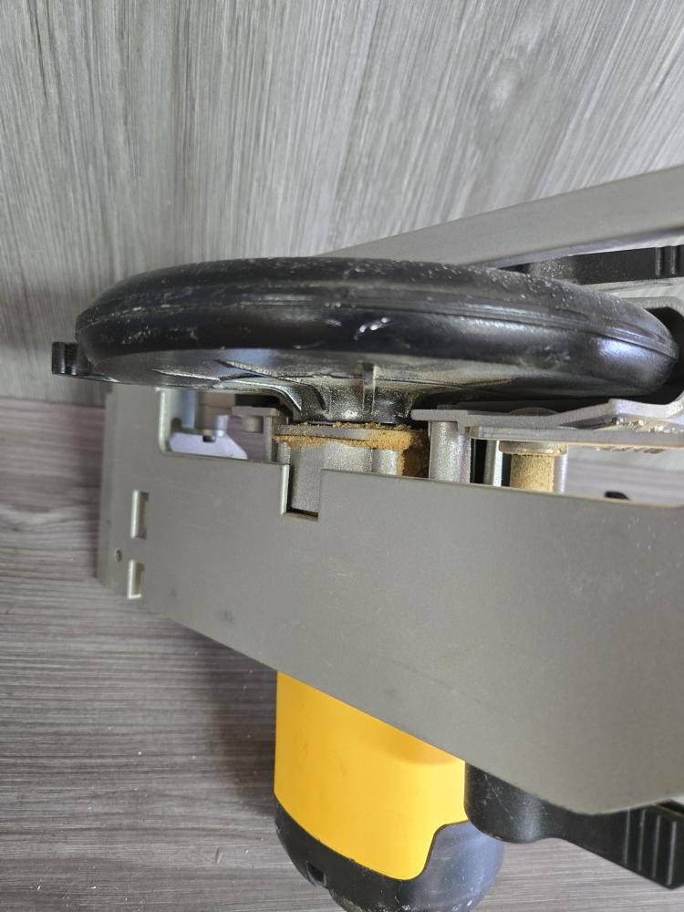 DEWALT DC390 (PSO040184)