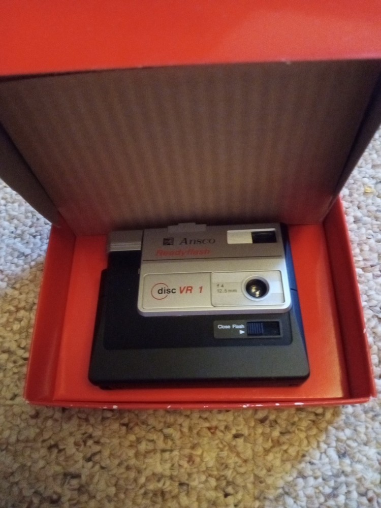 Ansco Readyflash VR-1 Disc Camera 12 mm With Original Box - Vintage