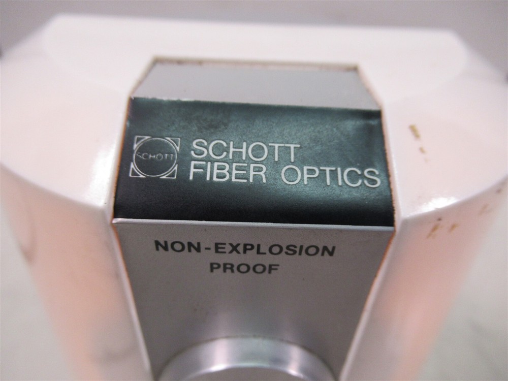 Schott Fiber Optics Model 1180 Illuminator Variable Light Source 80 Watt
