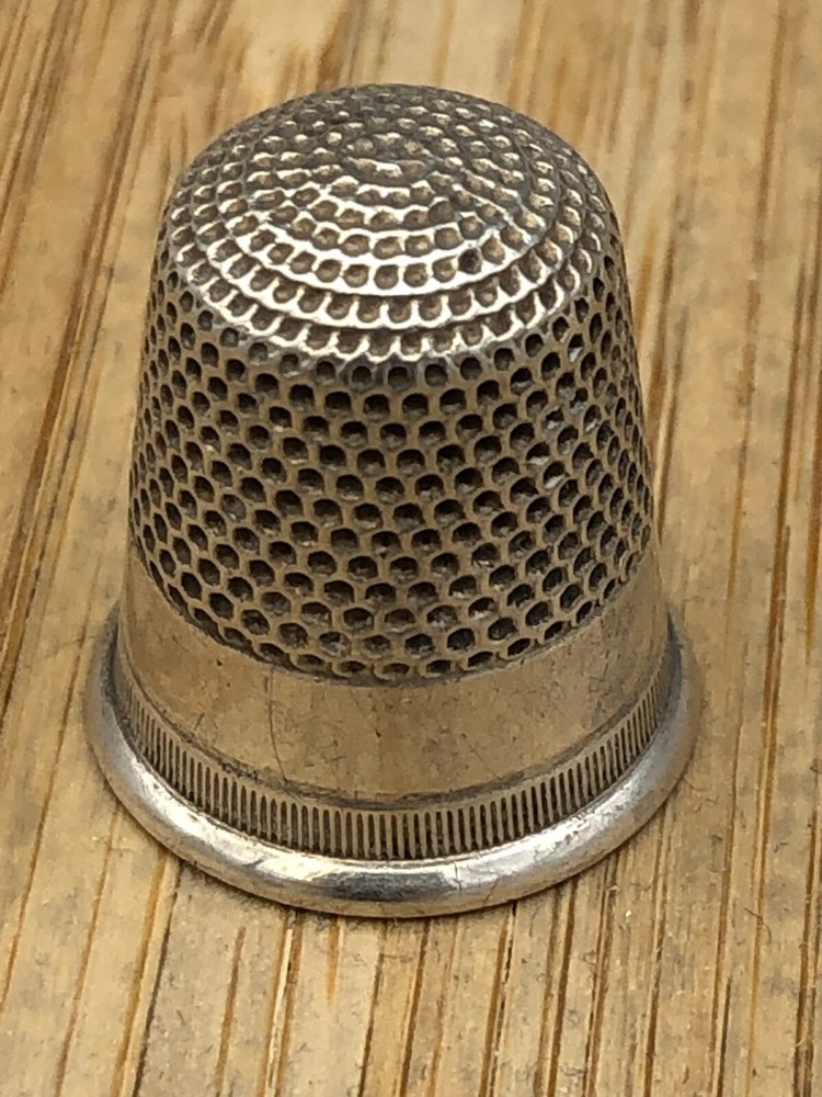 Vintage Sterling Silver Thimble, size 9, Larkin
