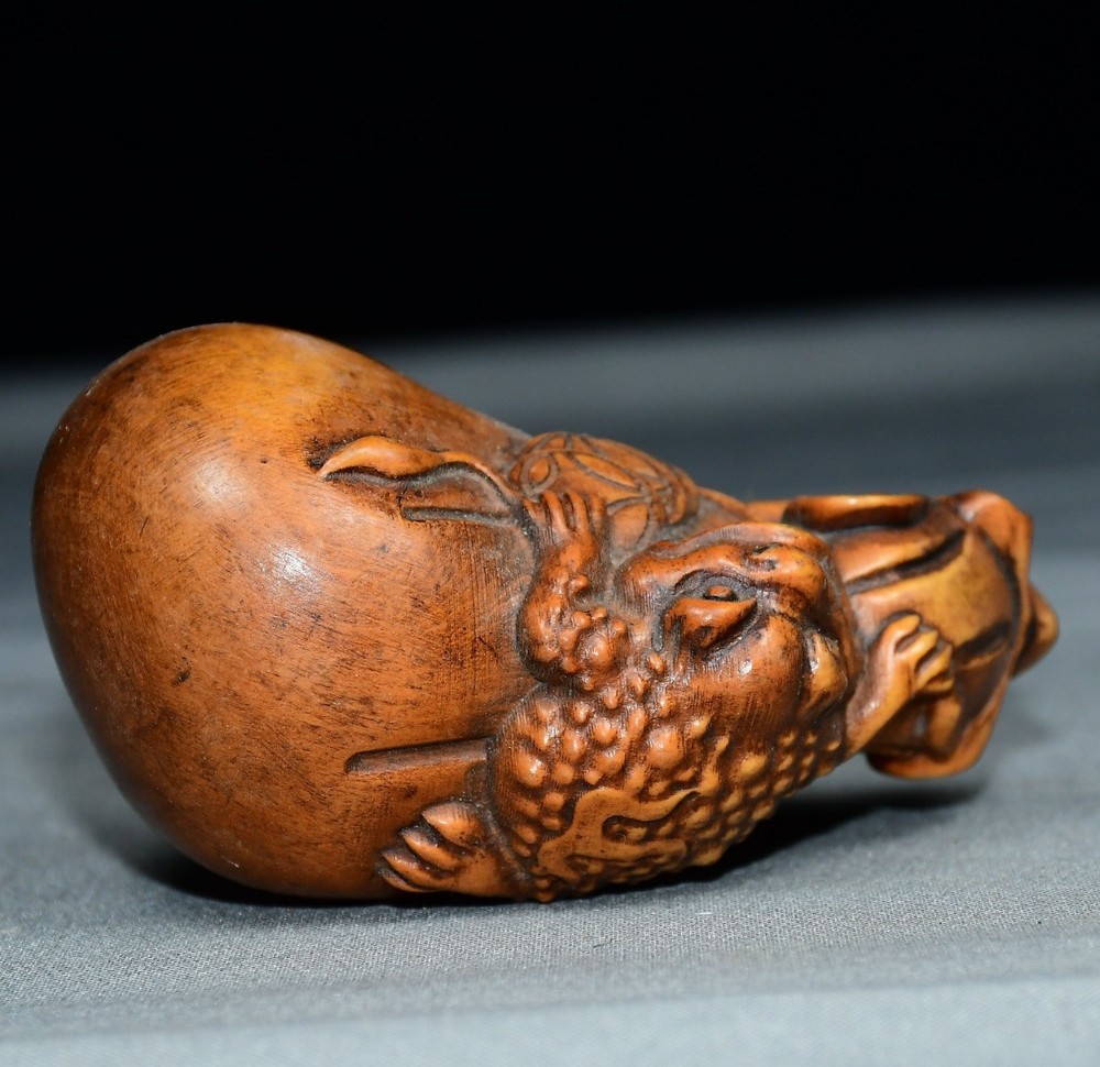 Exquisite Small Leaf Boxwood Golden Toad Handle