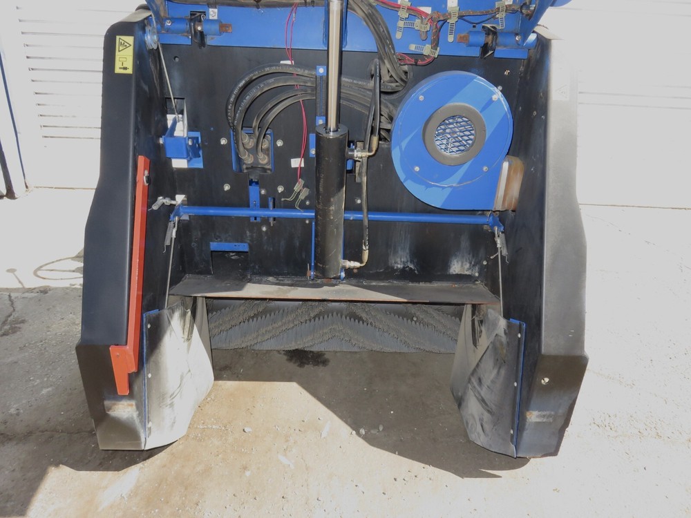 AMERICAN-LINCOLN 6150 SREET SWEEPER