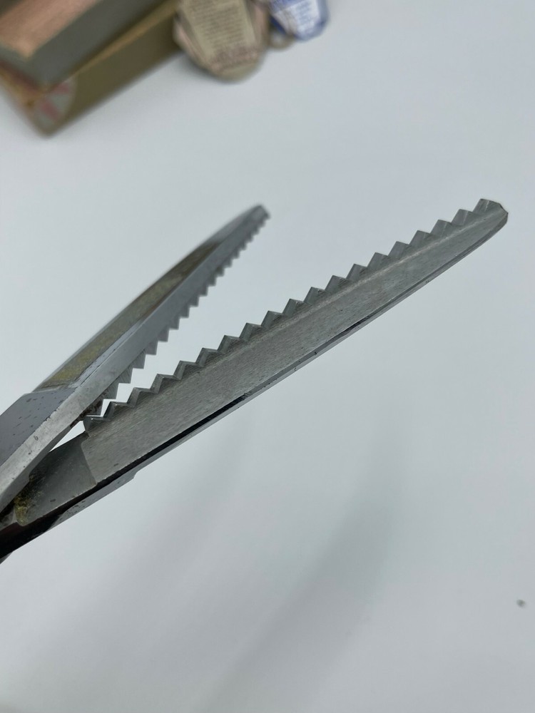 Vintage Wiss Chromium Plated Scissors 9" Pinking Sharp Box Tags