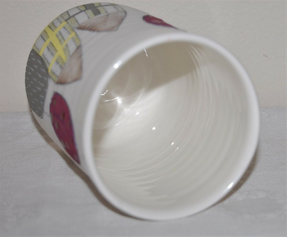 Unique Brid Lyons ~ Ireland ~ Handcrafted Studio Pottery Vase / Cup