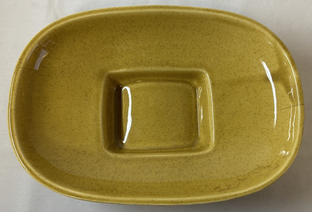 10 inch wide McCOY YELLOW PLANTER DISH