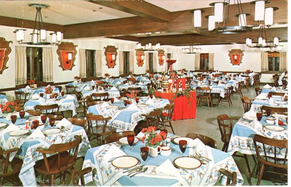 FRANKENMUTH BAVARIAN INN, FRANKENMUTH, MI - PC1465