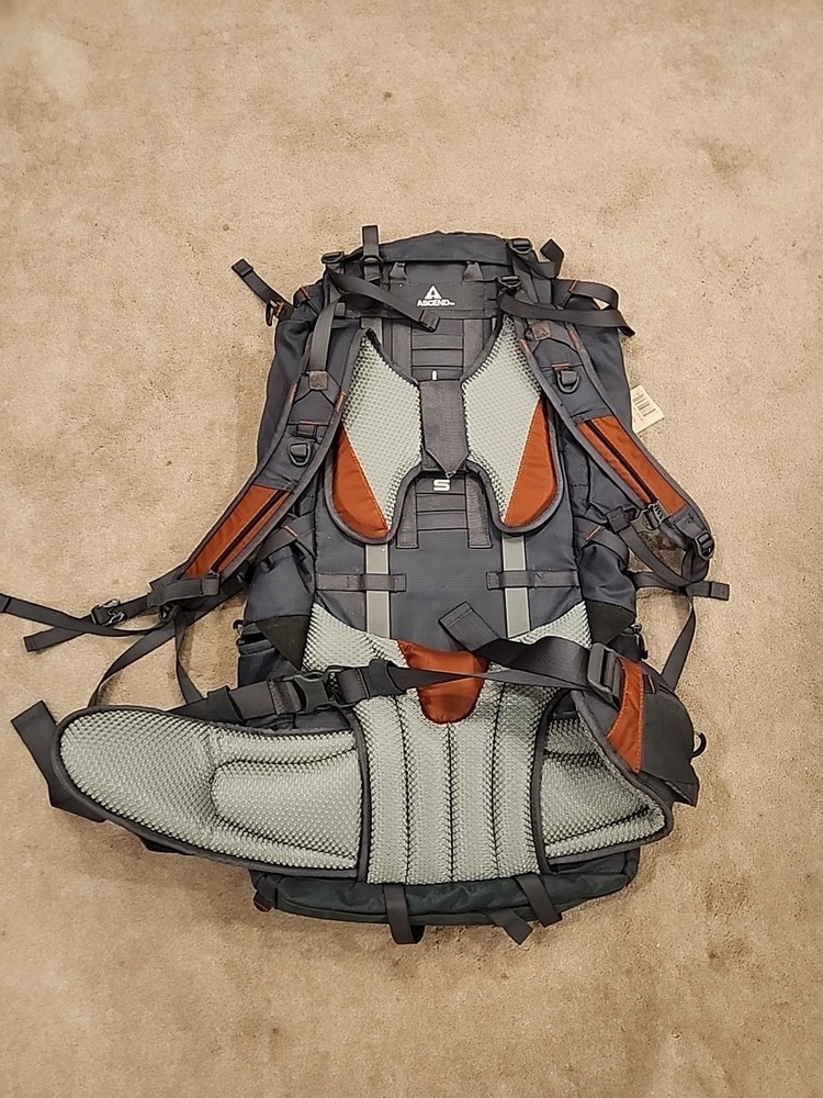 NEW Ascend MS5400 Hiking Backpack