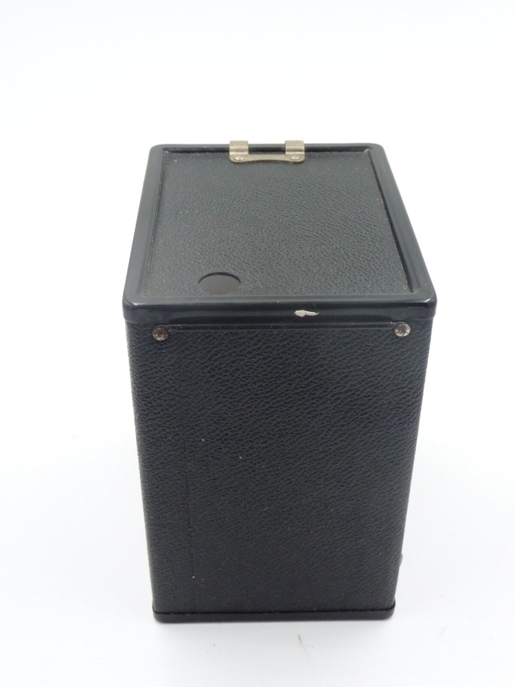 Agfa Ansco B2 Cadet box camera with partial box